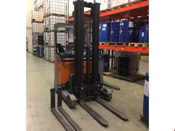 Used Still FM-X14 Reach truck for Sale (Trading Premium) | NetBid Industrial Auctions